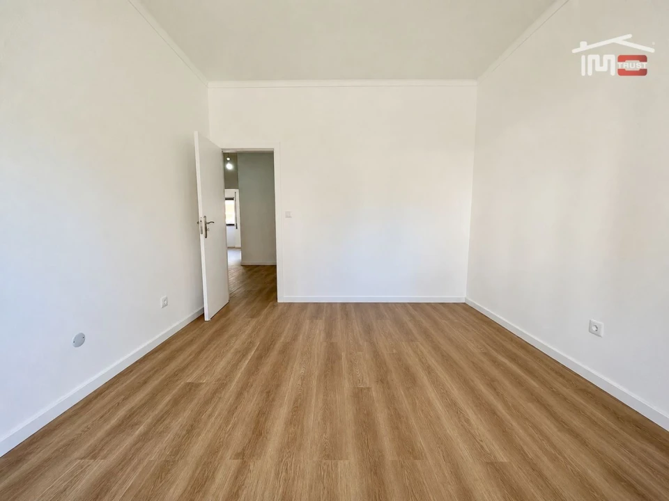 Apartamento T2 para Venda em Alto do Seixalinho, Santo André e Verderena Foto 16