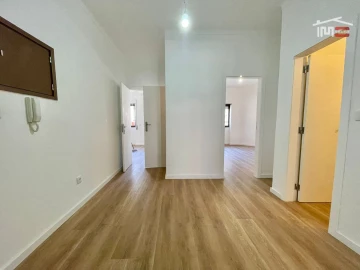 Apartamento T2 para Venda em Alto do Seixalinho, Santo André e Verderena