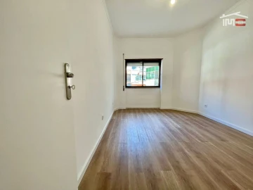 Apartamento T2 para Venda em Alto do Seixalinho, Santo André e Verderena