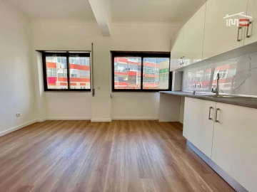 Apartamento T2 para Venda em Alto do Seixalinho, Santo André e Verderena