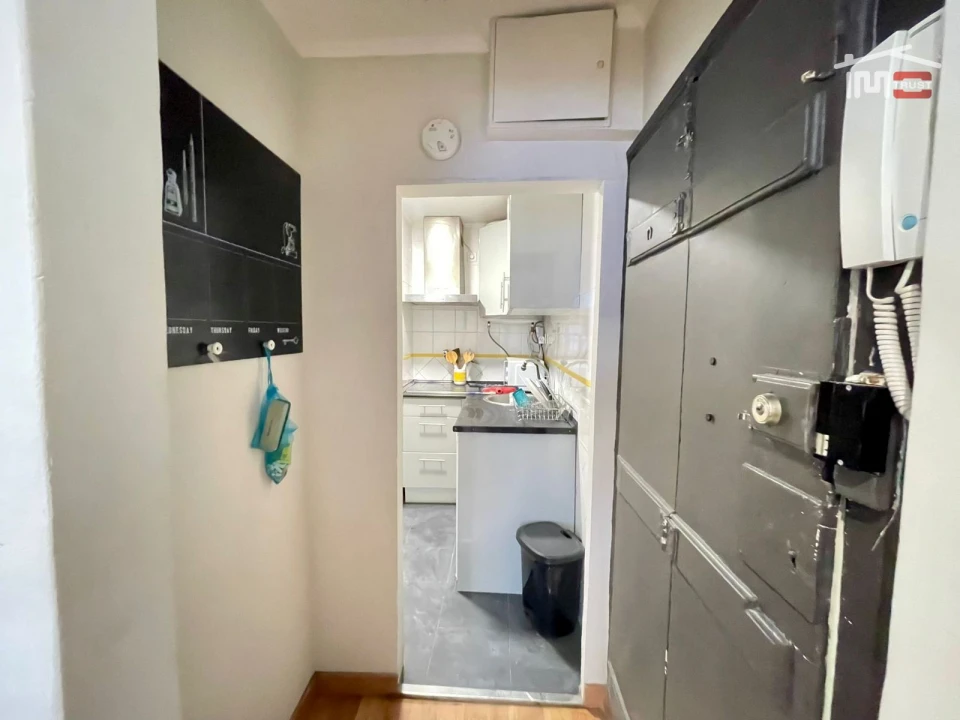 Apartamento T1 para Venda em Misericórdia Foto 17