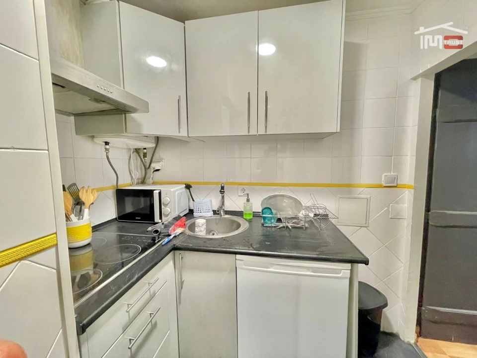 Apartamento T1 para Venda em Misericórdia Foto 19