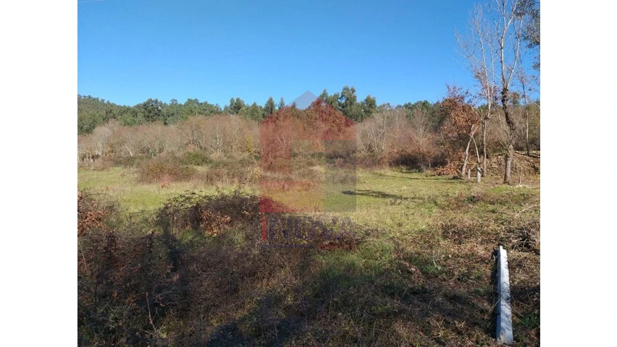 Terreno para Venda em Dossãos Foto 2