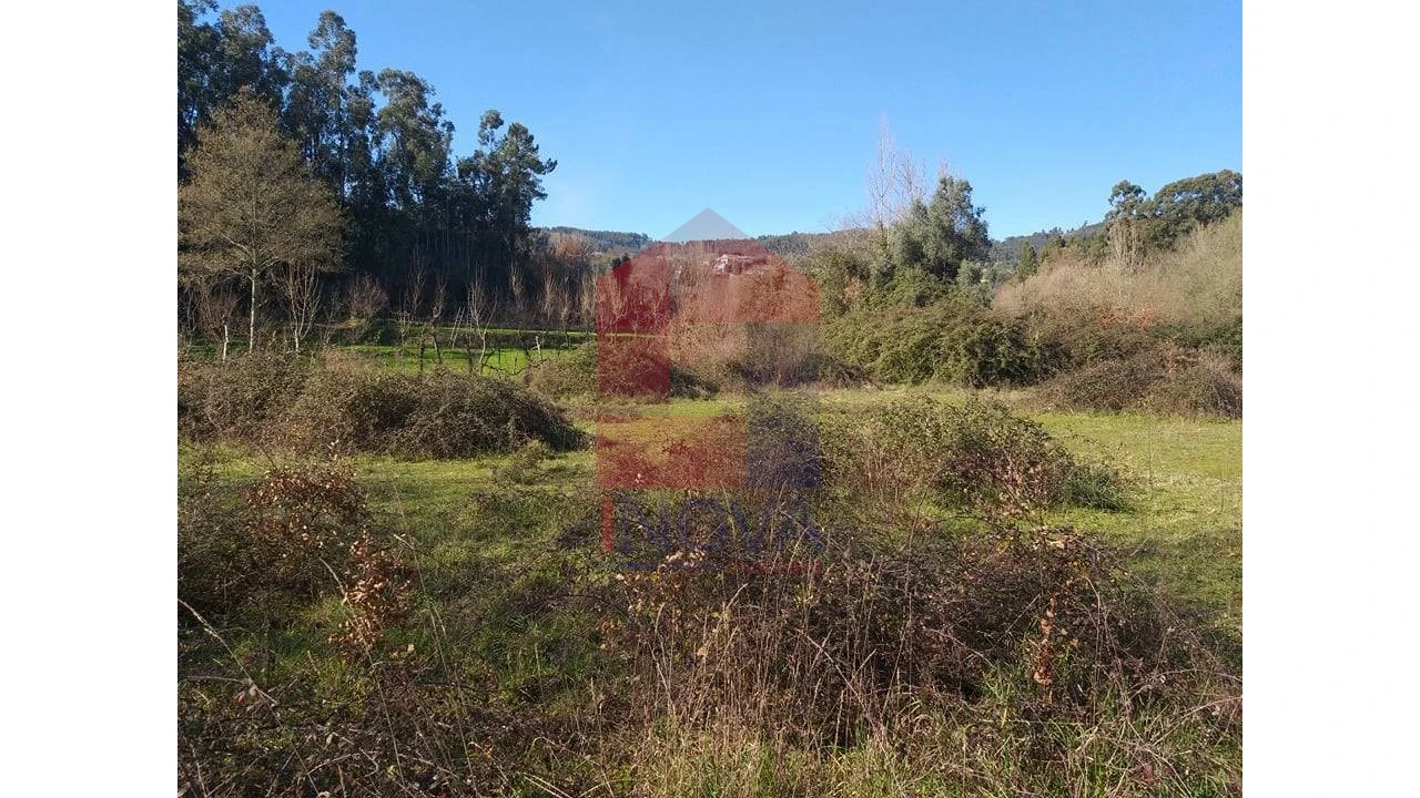 Terreno para Venda em Dossãos Foto 6