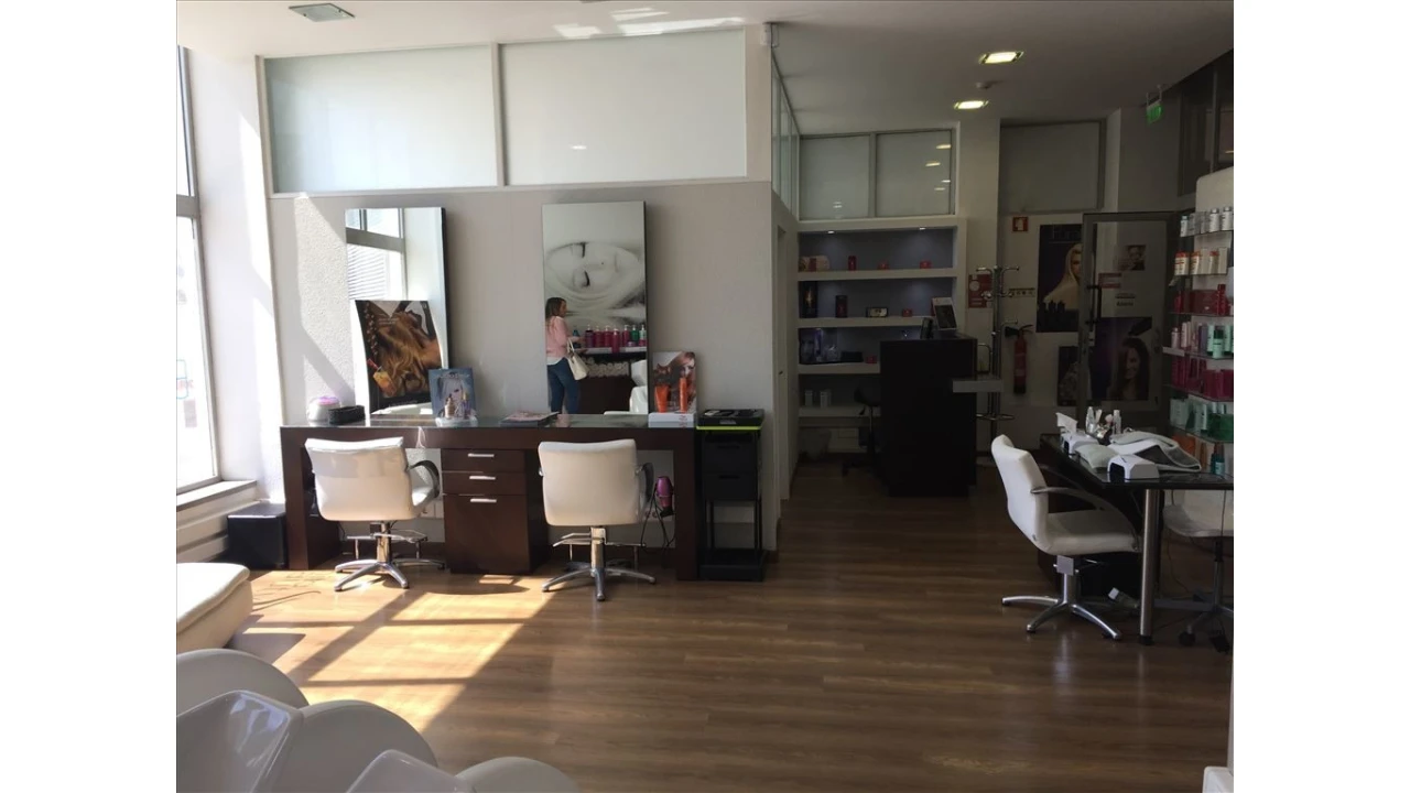 Loja para Trespasse em Leiria, Pousos, Barreira e Cortes Foto 3