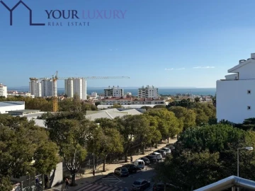 Apartamento T2 para Venda em Carcavelos e Parede