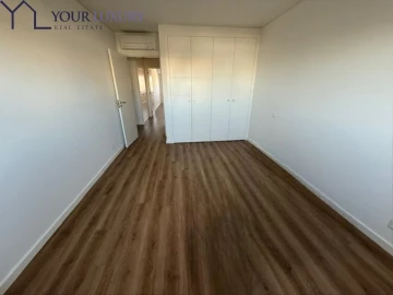 Apartamento T2 para Venda em Carcavelos e Parede