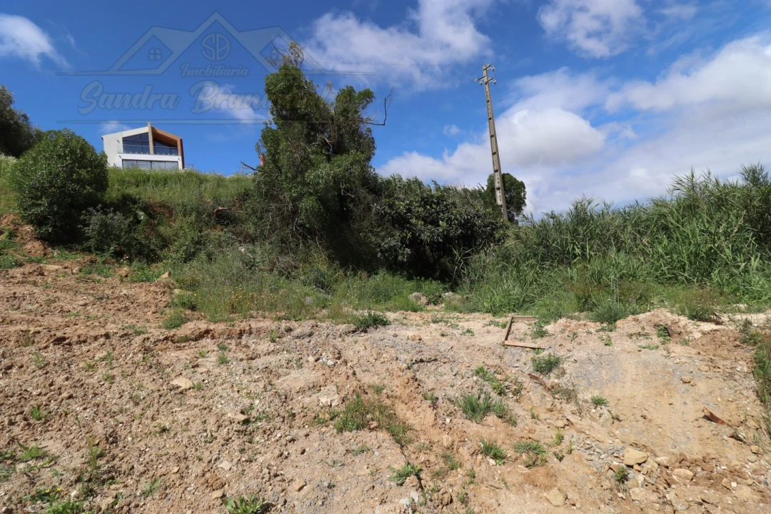 Terreno para Venda em Santa Maria, São Pedro e Matacães Foto 1