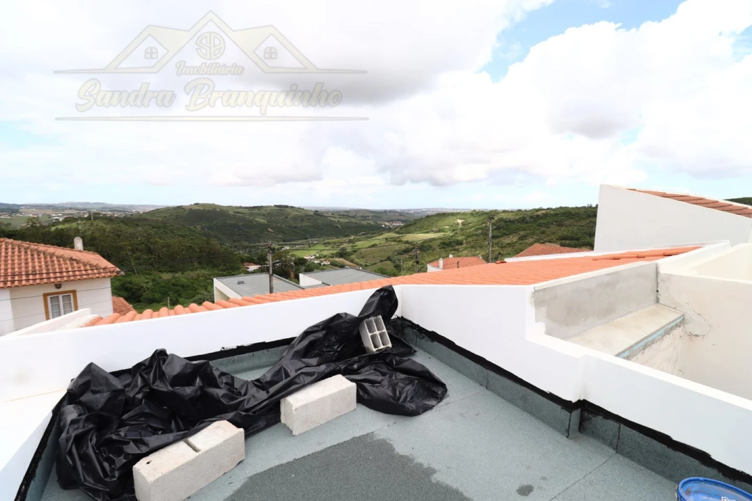 Moradia T2 para Venda em Santa Maria, São Pedro e Matacães Foto 29