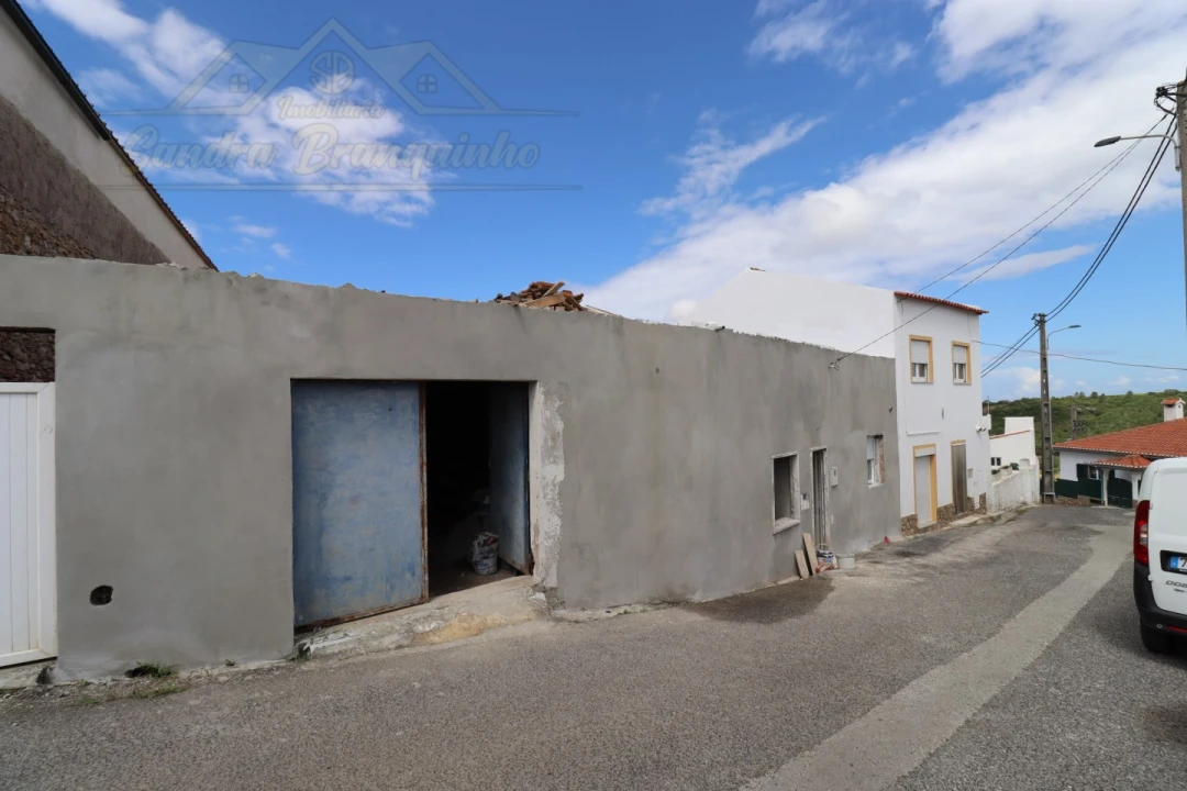 Moradia T2 para Venda em Santa Maria, São Pedro e Matacães Foto 36