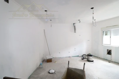 Moradia T2 para Venda em Santa Maria, São Pedro e Matacães