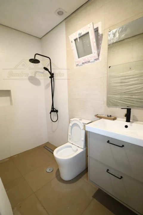 Moradia T2 para Venda em Santa Maria, São Pedro e Matacães