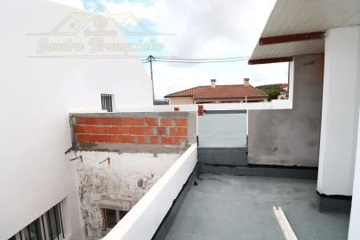 Moradia T2 para Venda em Santa Maria, São Pedro e Matacães