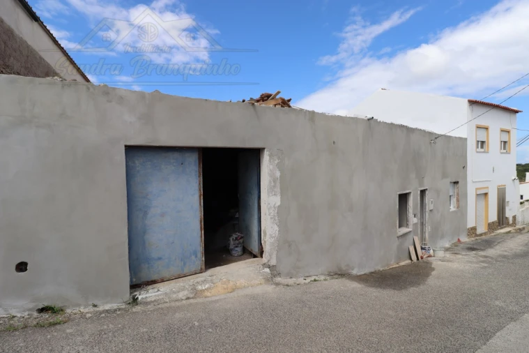 Moradia T2 para Venda em Santa Maria, São Pedro e Matacães Foto 37