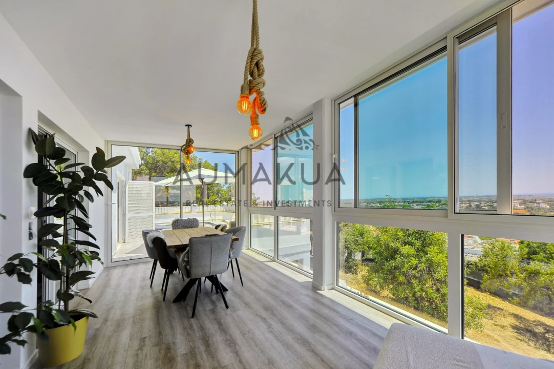 Moradia T4 para Venda em Loule (São Sebastião) Foto 3