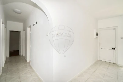 Moradia T4 para Venda em Cacém e São Marcos
