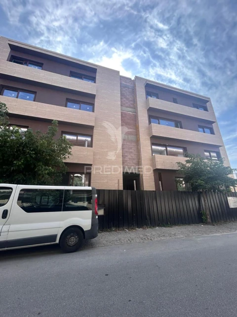 Apartamento T2 para Venda em Vila Verde e Barbudo