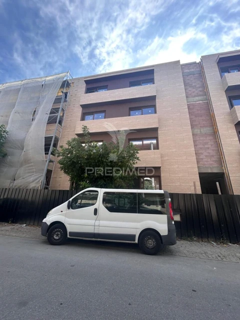 Apartamento T2 para Venda em Vila Verde e Barbudo