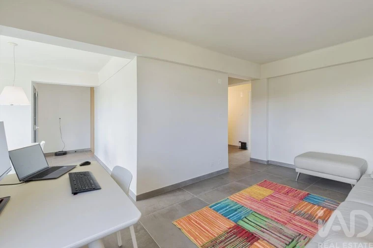 Apartamento para Venda em Carnide Foto 8