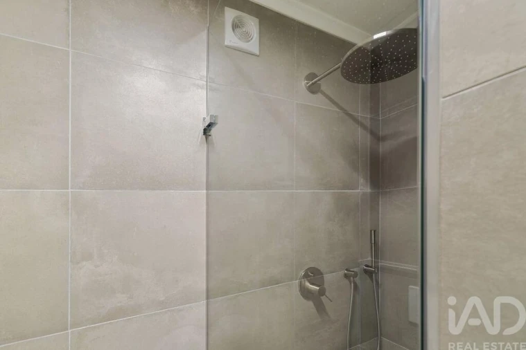 Apartamento para Venda em Carnide Foto 25