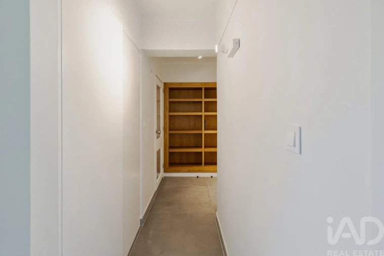 Apartamento para Venda em Carnide Foto 4