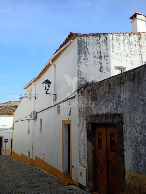 Moradia T9 para Venda em Ribeira de Nisa e Carreiras