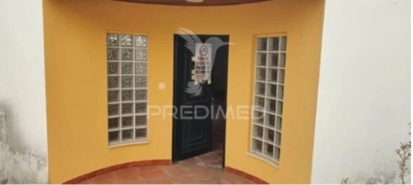 Moradia T4 para Venda em Vila Nova de Monsarros