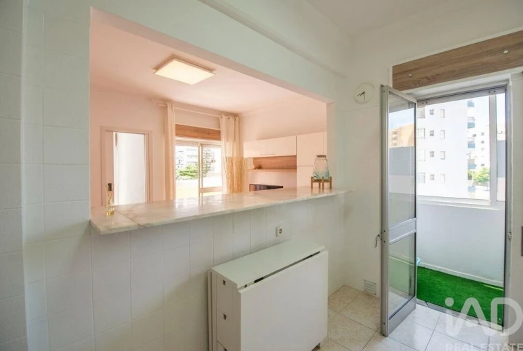 Apartamento T1 para Venda em Portimão Foto 7