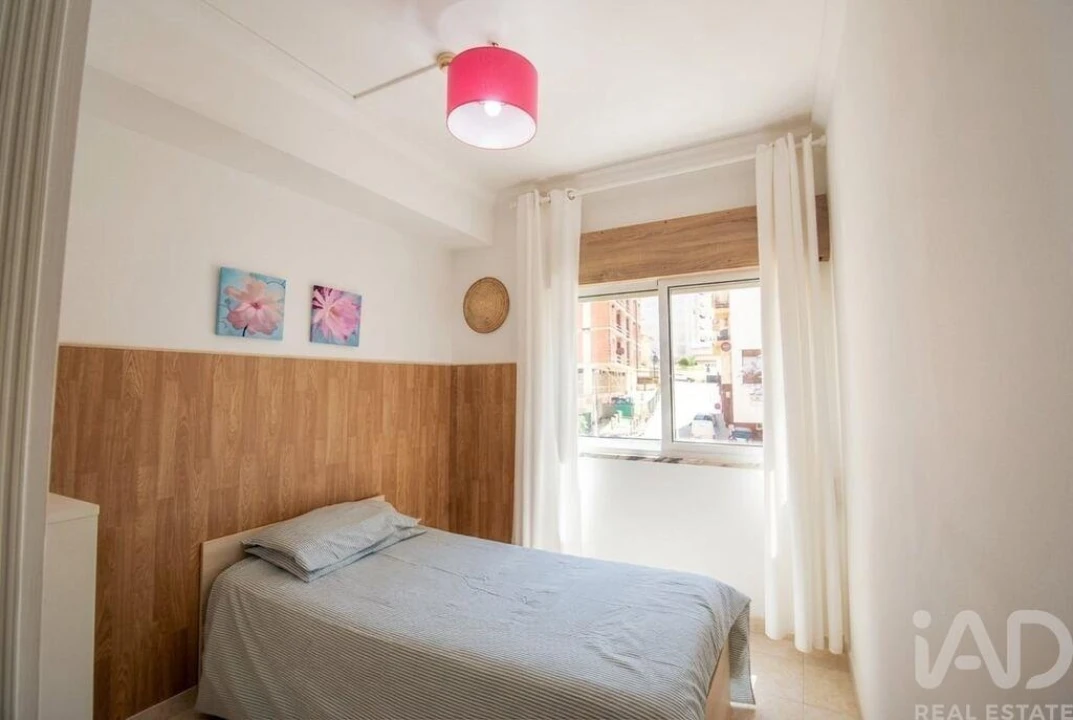 Apartamento T1 para Venda em Portimão Foto 14