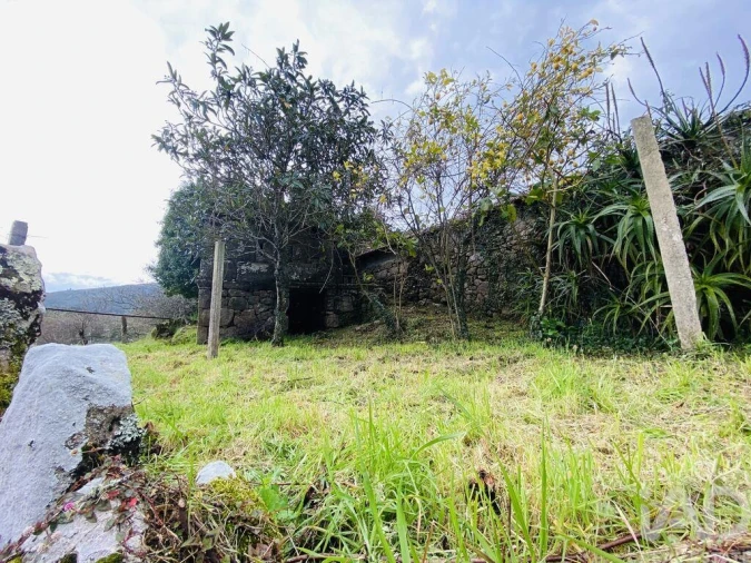 Moradia T3 para Venda em Covas Foto 9
