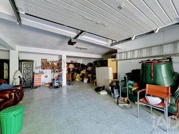 Moradia T5 para Venda em Loule (São Sebastião)