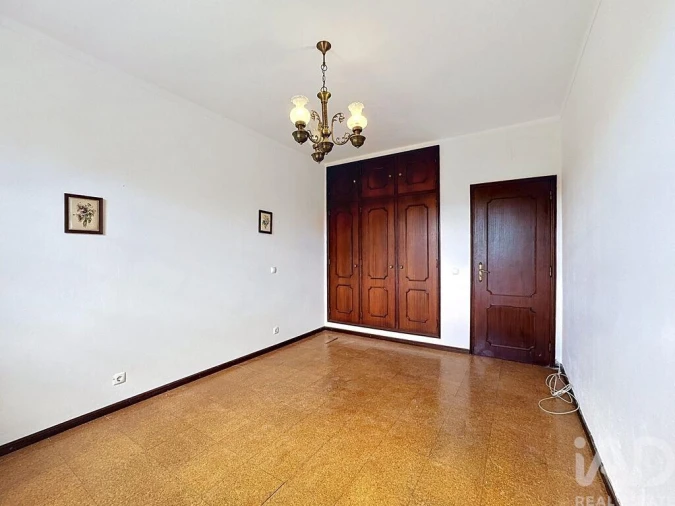 Moradia T5 para Venda em Loule (São Sebastião) Foto 24