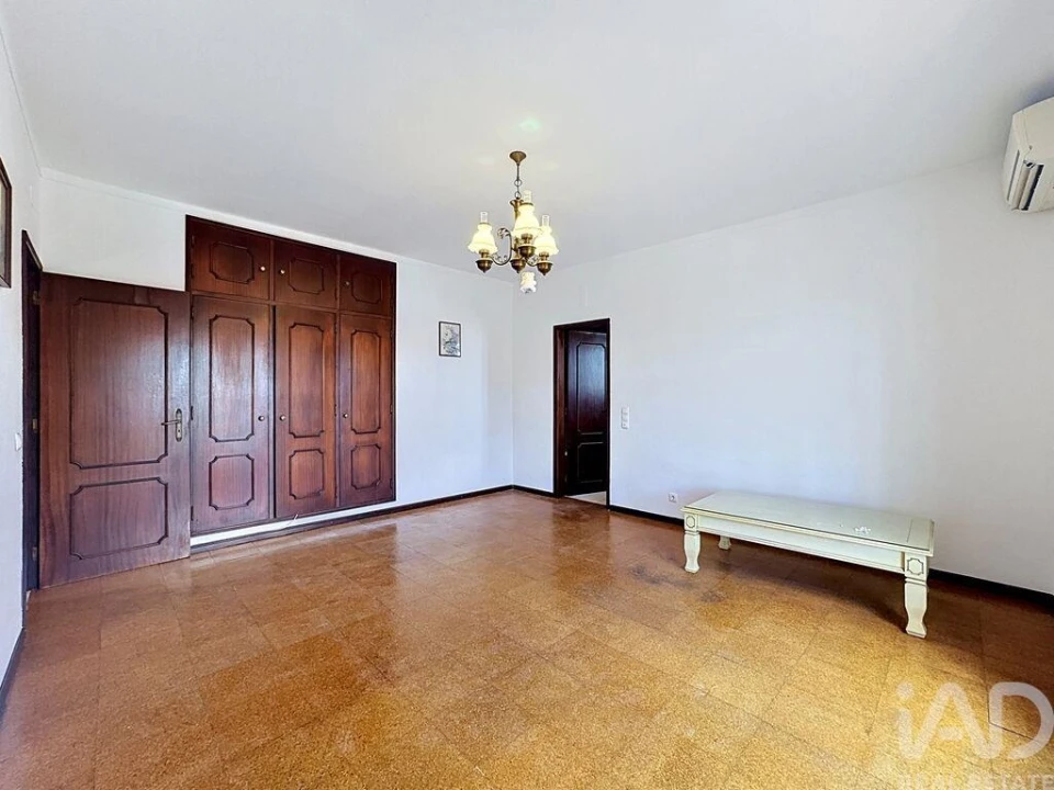 Moradia T5 para Venda em Loule (São Sebastião) Foto 27