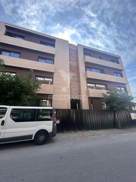 Apartamento T3 para Venda em Vila Verde e Barbudo