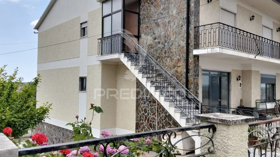 Moradia T3 para Venda em Carregueiros