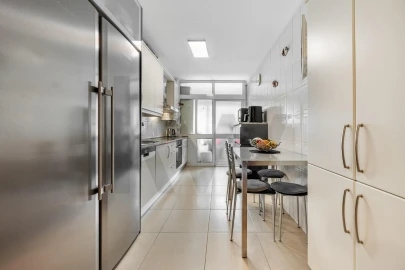 Apartamento T3 para Venda em Santa Marinha e São Pedro da Afurada