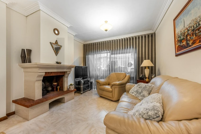 Apartamento T3 para Venda em Santa Marinha e São Pedro da Afurada Foto 2