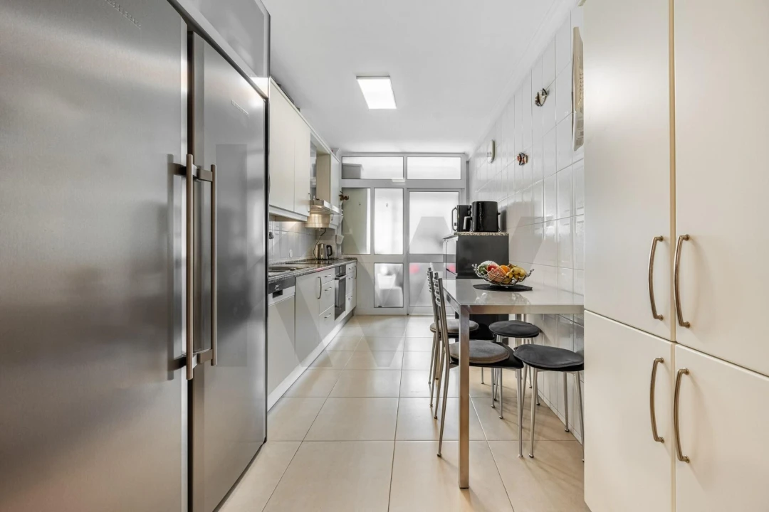 Apartamento T3 para Venda em Santa Marinha e São Pedro da Afurada Foto 4