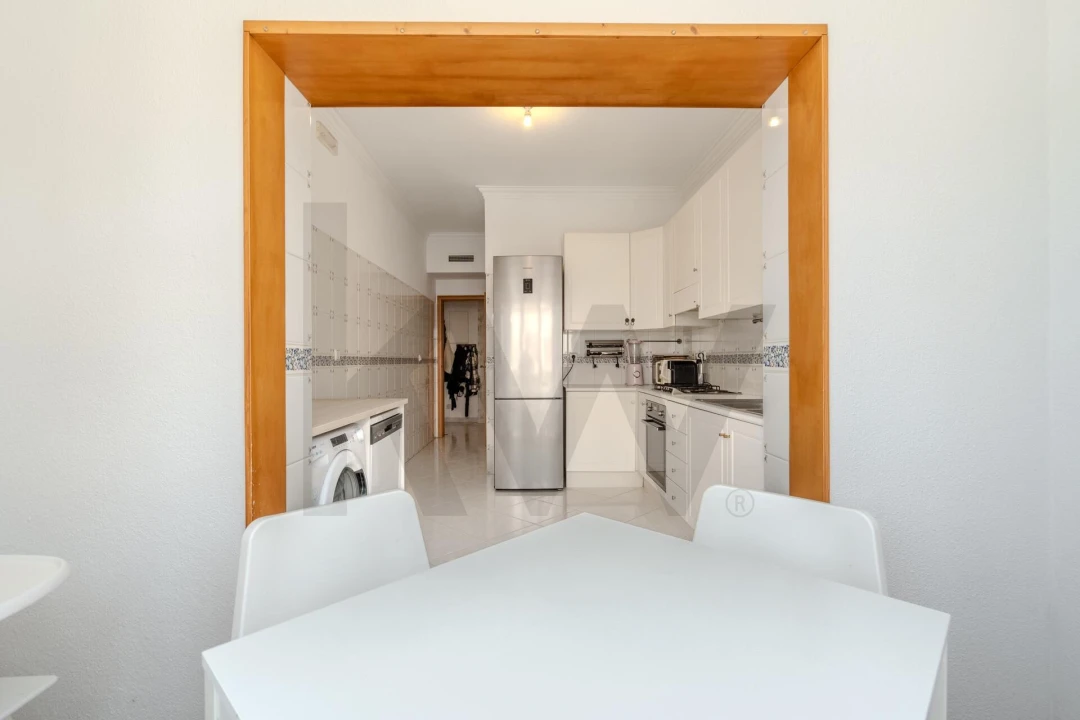 Apartamento T2 para Venda em Costa da Caparica Foto 6
