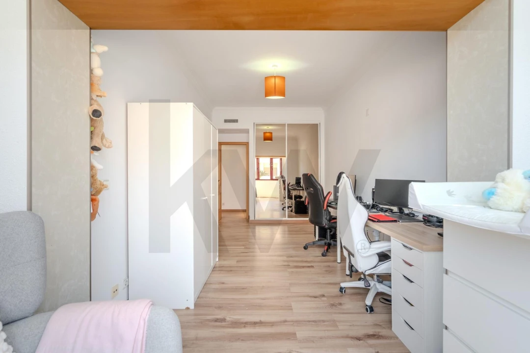 Apartamento T2 para Venda em Costa da Caparica Foto 16