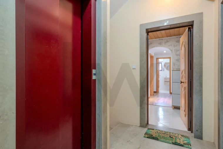 Apartamento T2 para Venda em Costa da Caparica Foto 23