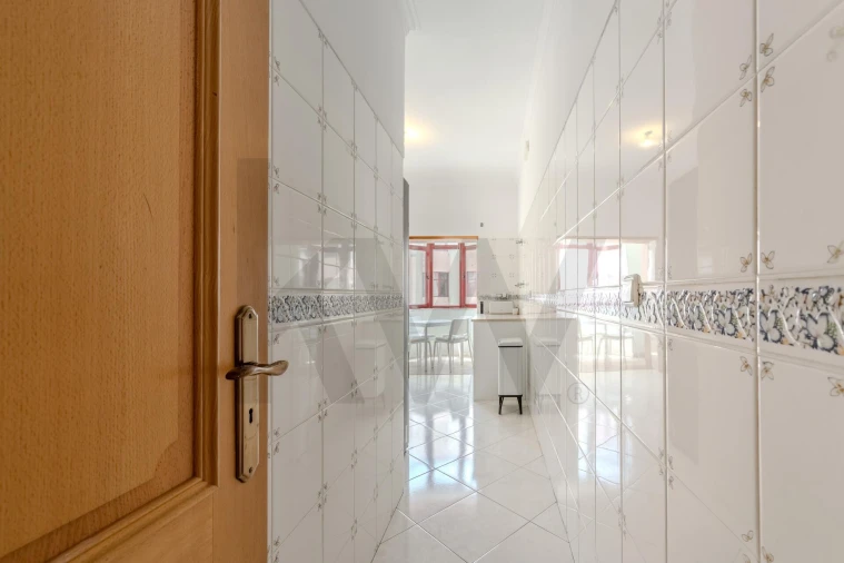 Apartamento T2 para Venda em Costa da Caparica Foto 2