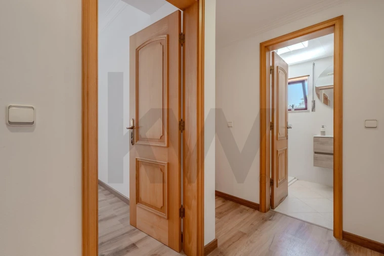 Apartamento T2 para Venda em Costa da Caparica Foto 17