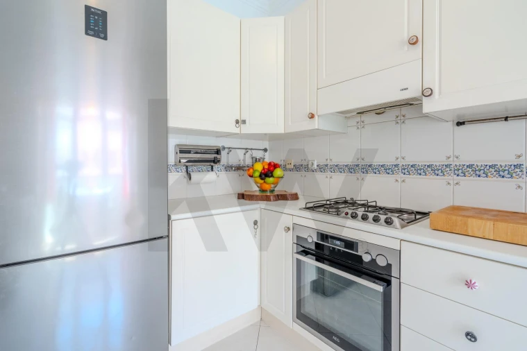 Apartamento T2 para Venda em Costa da Caparica Foto 3