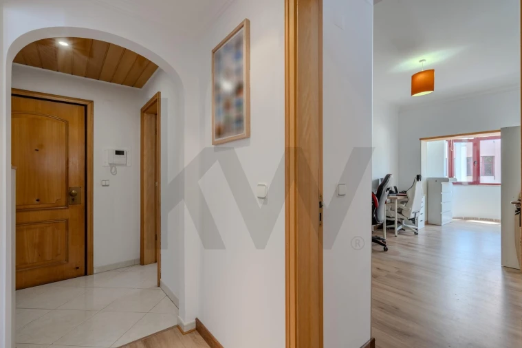 Apartamento T2 para Venda em Costa da Caparica Foto 13