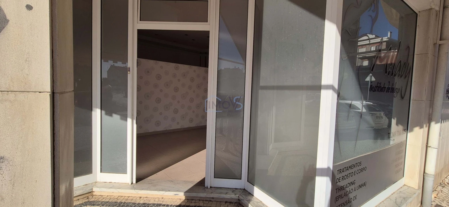Negócio para Arrendamento em São João Baptista Foto 2