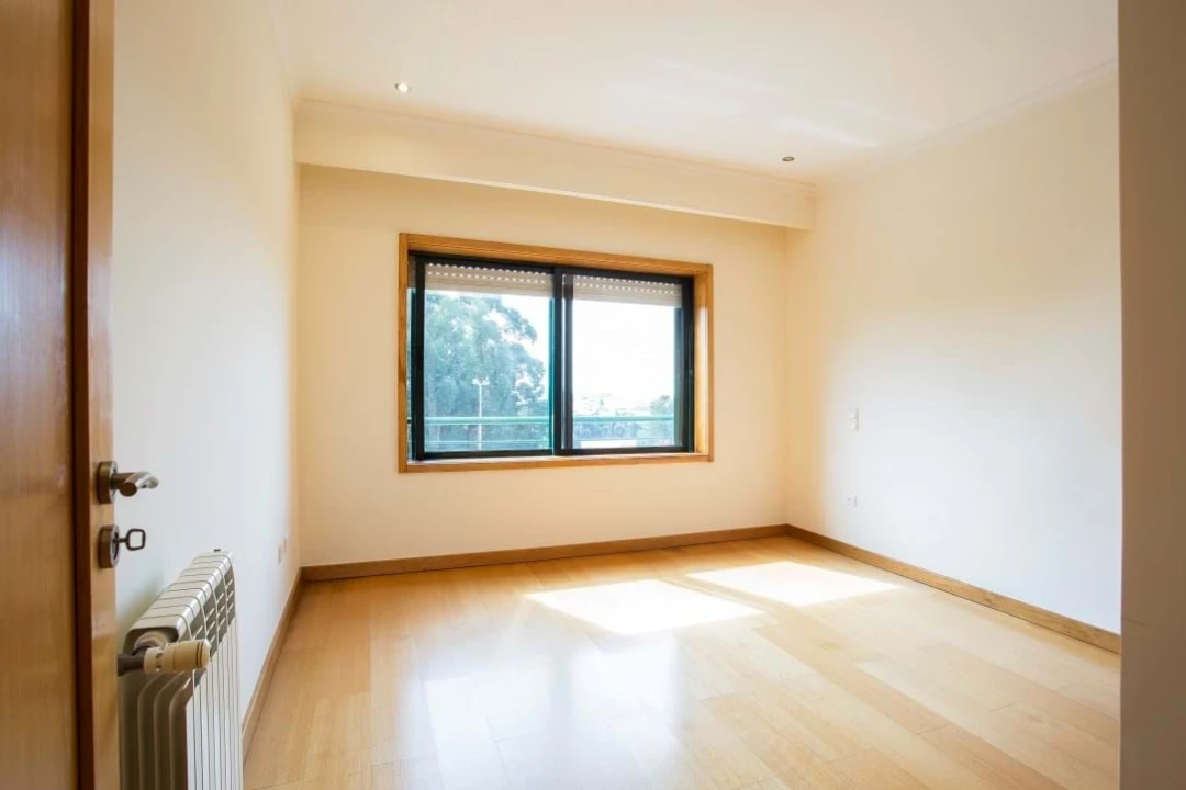 Apartamento T1 para Arrendamento em Canidelo Foto 11