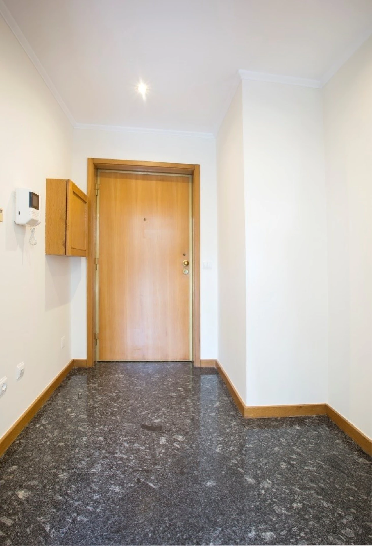 Apartamento T1 para Arrendamento em Canidelo Foto 18