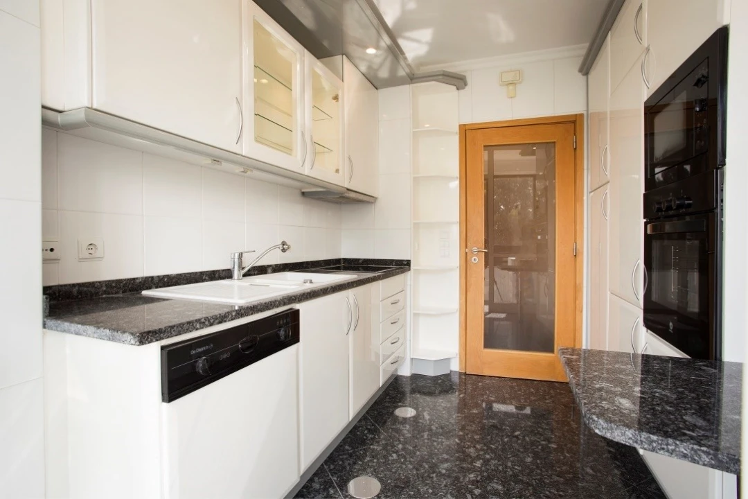 Apartamento T1 para Arrendamento em Canidelo Foto 4