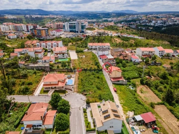 Terreno para Venda em Marrazes e Barosa